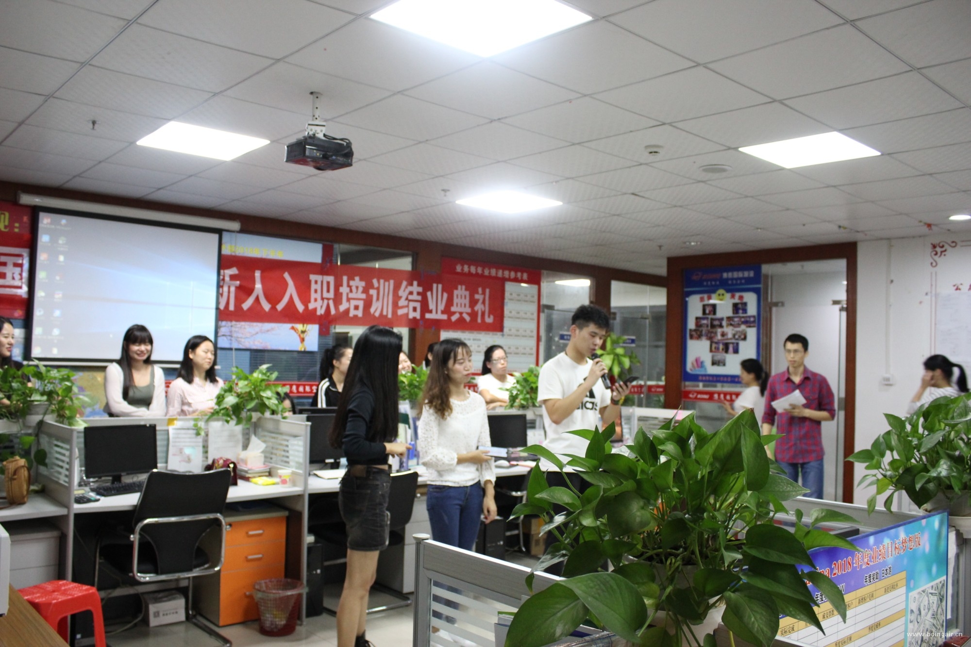 團(tuán)隊表演.jpg